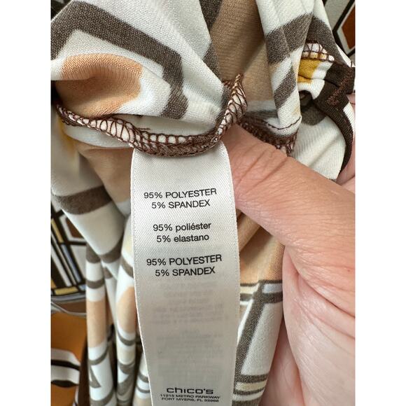 CHICO’S Retro Geometric Print Tunic Top 3/4 Bell Sleeve Stretch | Size 1 Medium - Picture 6 of 7